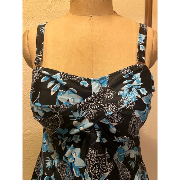 Daci Plus Front Twist Peplum Hem Tankini Swimsuit Top NWT Size 16W - Picture 5 of 10